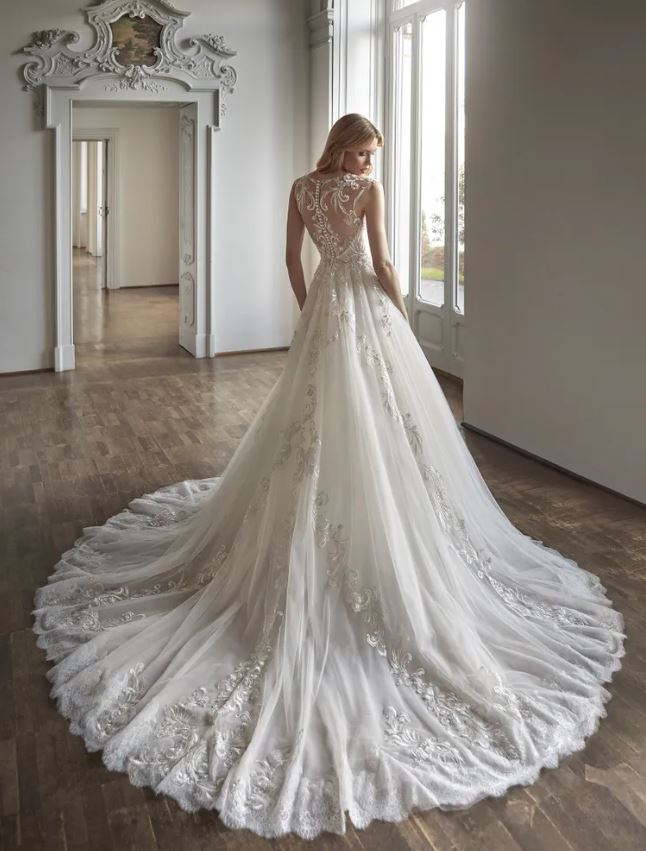 AVANI Pronovias Nicole