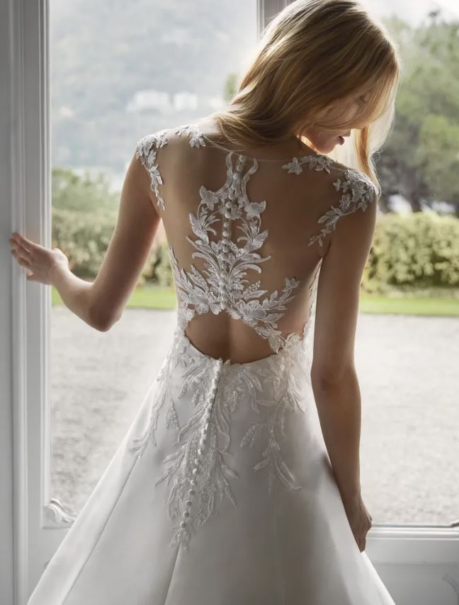 Goreme Pronovias Nicole