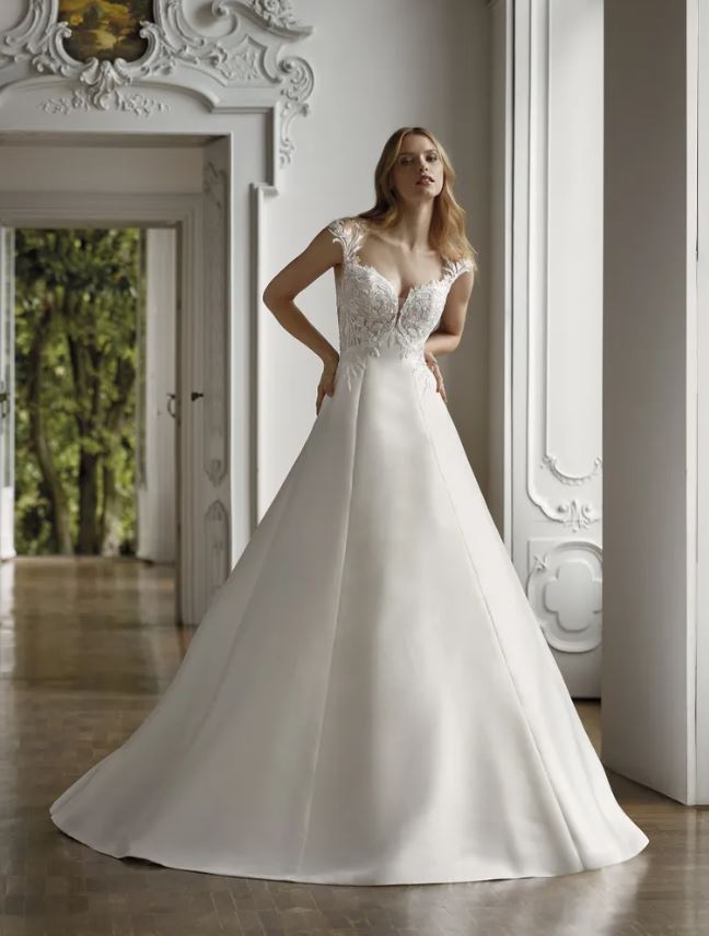 Goreme Pronovias Nicole