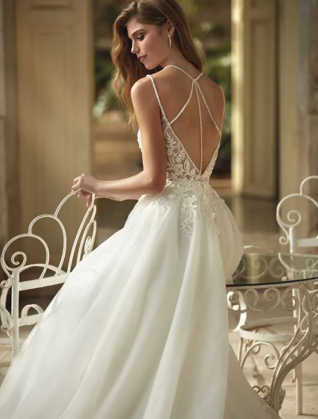 LITA – Colet By Nicole Pronovias